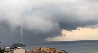 Giresun'da denizde hortum oluştu