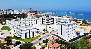 Girne Üniversitesi'nden iki akademisyen, dünyanın en etkili bilim insanları listesinde