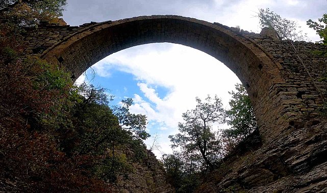 Gümüşhane'de asırlara meydan okuyan su kemeri
