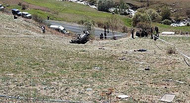 Gümüşhane'de kamyonet 70 metrelik uçuruma yuvarlandı: 2 ölü