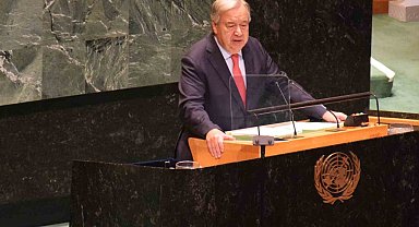 Guterres: "Lübnan uçurumun kenarındadır"