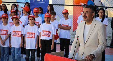 Hakkari'de basketbol sahasının açılışı yapıldı