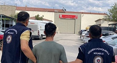 Hapis cezasıyla aranan zanlı kardeşine ait kimlikle yakalandı