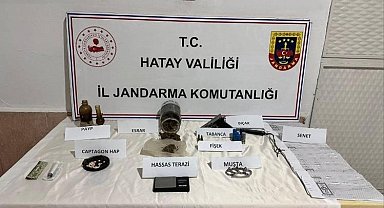 Hatay'da 773 litre kaçak alkol ile 6 bin sigara ele geçirildi