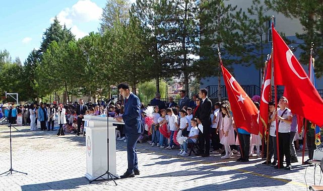 Hisarcık'ta İlköğretim Haftası kutlamaları
