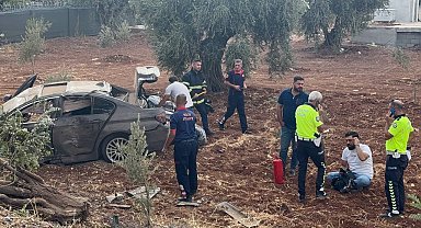 Hurdaya dönen araçtan burnu bile kanamadan çıktı