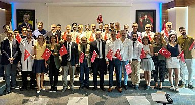 İEÜ Medical Point'te mide cerrahisi zirvesi