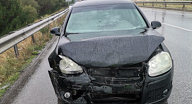 İki otomobil çarpıştı: 1 yaralı