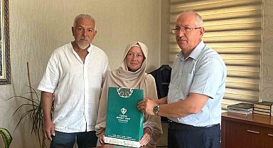 İslam dininden etkilenen Rus kadın Müslüman oldu