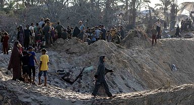 İsrail "güvenli bölge" ilan ettiği El Mevasi'ye saldırdı: En az 40 ölü
