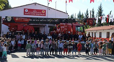 İtfaiye Haftasında miniklere itfaiye eğitimi