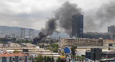 İzmir'de oto tamirci dükkanında yangın