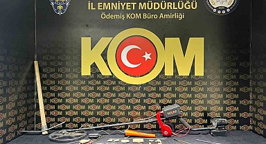 İzmir'de tarihi eser kaçakçısına operasyon