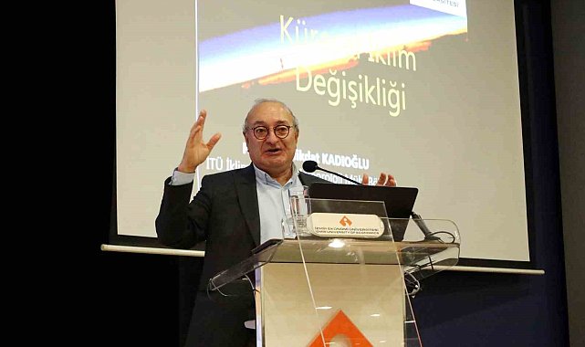 İzmir'e 'Kaliforniya' önerisi; "Binalar beyaz, caddeler denize dik olmalı"
