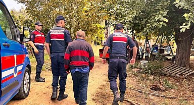 Jandarma kayıp şahsı bularak ailesine teslim etti