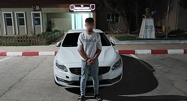 Jandarmanın suçüstü yakaladığı göçmen kaçakçısı tutuklandı