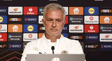 Jose Mourinho: "24 yıllık futbol kariyerimde hiçbir zaman basın toplantısından kaçmadım"