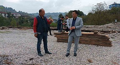 Kabalak Mahallesi'ne halı saha kazandırılıyor