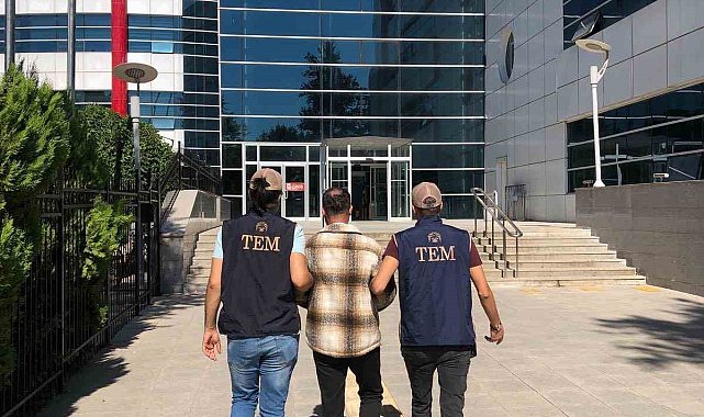 Kamu görevlisi 2 şahıs FETÖ operasyonunda gözaltına alındı