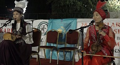 Karacaoğlan memleketinde anıldı