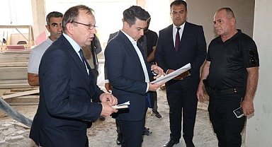 Karacasu Kaymakamı Gündoğdu okul inşaatlarını inceledi