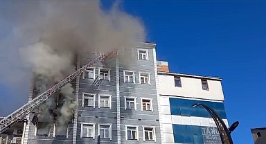 Kars'ta otel yangını