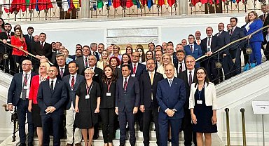 Kasapoğlu, Varşova'da NATO toplantısına katıldı