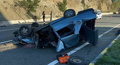 Kastamonu'da Tofaş marka otomobil hurdaya döndü: 3 yaralı