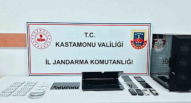 Kastamonu'da uyuşturucuyla yakalanan 2 şahıs tutuklandı.