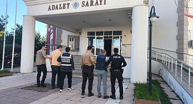 Kastamonu'da uyuşturucuyla yakalanan 2 şahıs tutuklandı