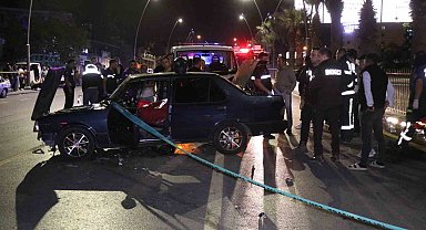 Kaza yapan otomobile motosiklet çarptı: 1 ölü, 1 yaralı