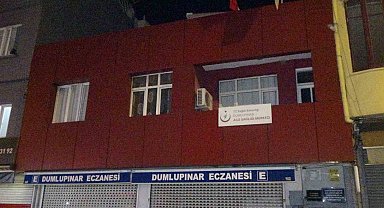 Kendisini muayene eden doktoru "elektrikli çaydanlık" ile dövdü