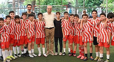 Kepez'de Erenköy Mahallesi'ne çim futbol sahası yapılacak