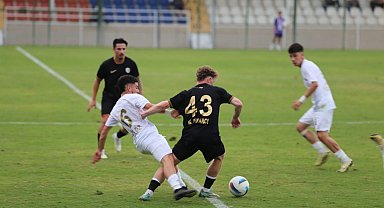 Kepezspor, ligdeki ilk galibiyetini 6-0'lık skorla aldı