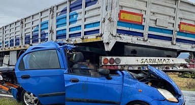Kırklareli'de tır ile otomobil çarpıştı: 1 ölü
