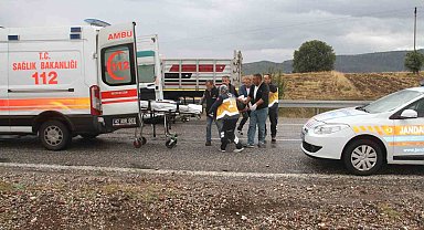 Konya'da kamyonet devrildi: 5 yaralı