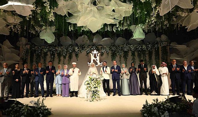 Konya'daki düğün merasiminde üç bakan şahitlik yaptı