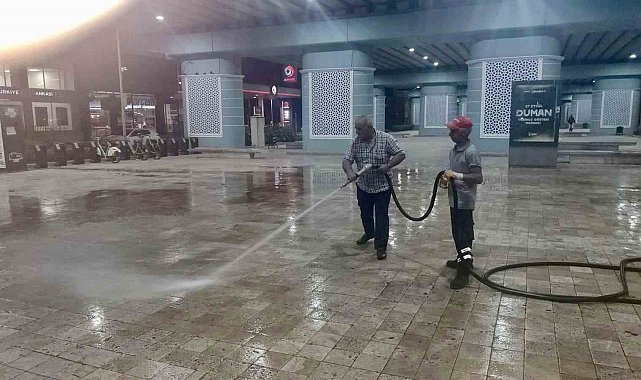 Körfez Belediyesi'nden geniş çaplı temizlik çalışması