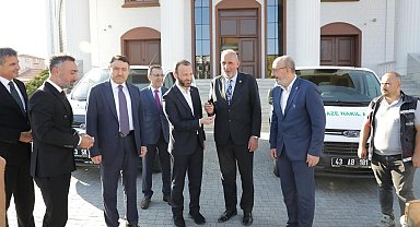 Kütahya Valiliği'nden Aslanapa ve Seyitömer belediyelerine cenaze aracı desteği