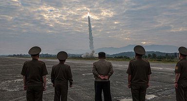 Kuzey Kore: "Süper savaş başlığı taşıyan yeni Hwasongpho-11 başarıyla test edildi"