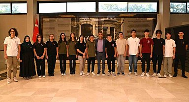 Manavgat Belediyesi'nden LGS'de dereceye giren gençlere ödül