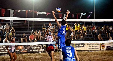 Manavgat'ta plaj voleybolu coşkusu başladı