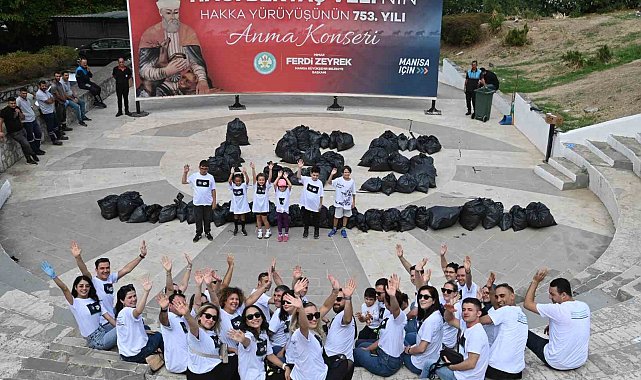 Manisa'da 'Atıksız Bir Dünya' için çöp topladılar