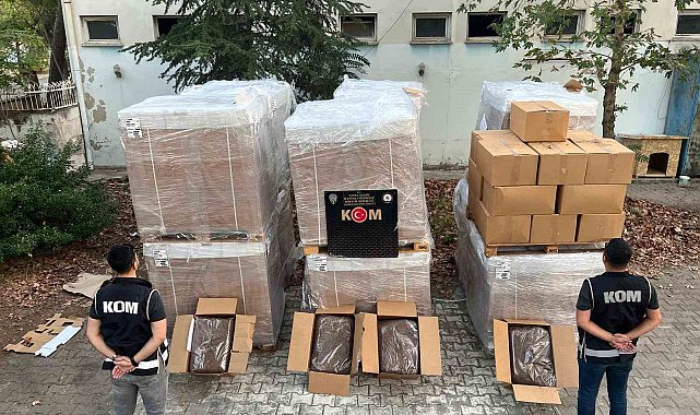 Manisa'da kaçakçılık operasyonu: 3 ton tütün ele geçirildi
