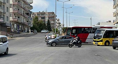 Mardin'de halk otobüsü ile otomobil çarpıştı