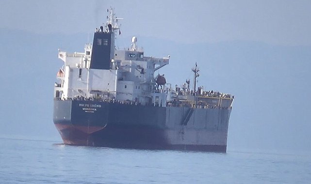 Marmara Denizi'ne gemiden düşen Hindistanlı aranıyor