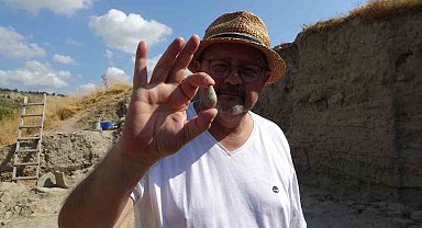 Maydos Antik Kenti'nde 3 bin 400 yıllık kurşundan üretilmiş sapan taşı bulundu