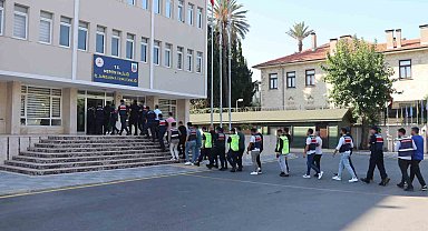 Mersin'de '1 milyon dolarlık kumaş için' operasyon: 16 tutuklama