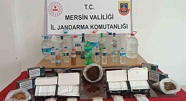 Mersin'de kaçak içki ve makaron ele geçirildi
