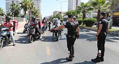 Mersin'de motosiklet sürücülerine şok uygulama